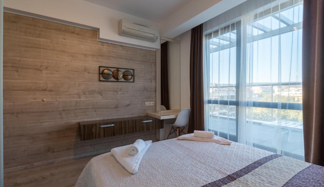 City Apartments Triumph Varna Exteriör bild