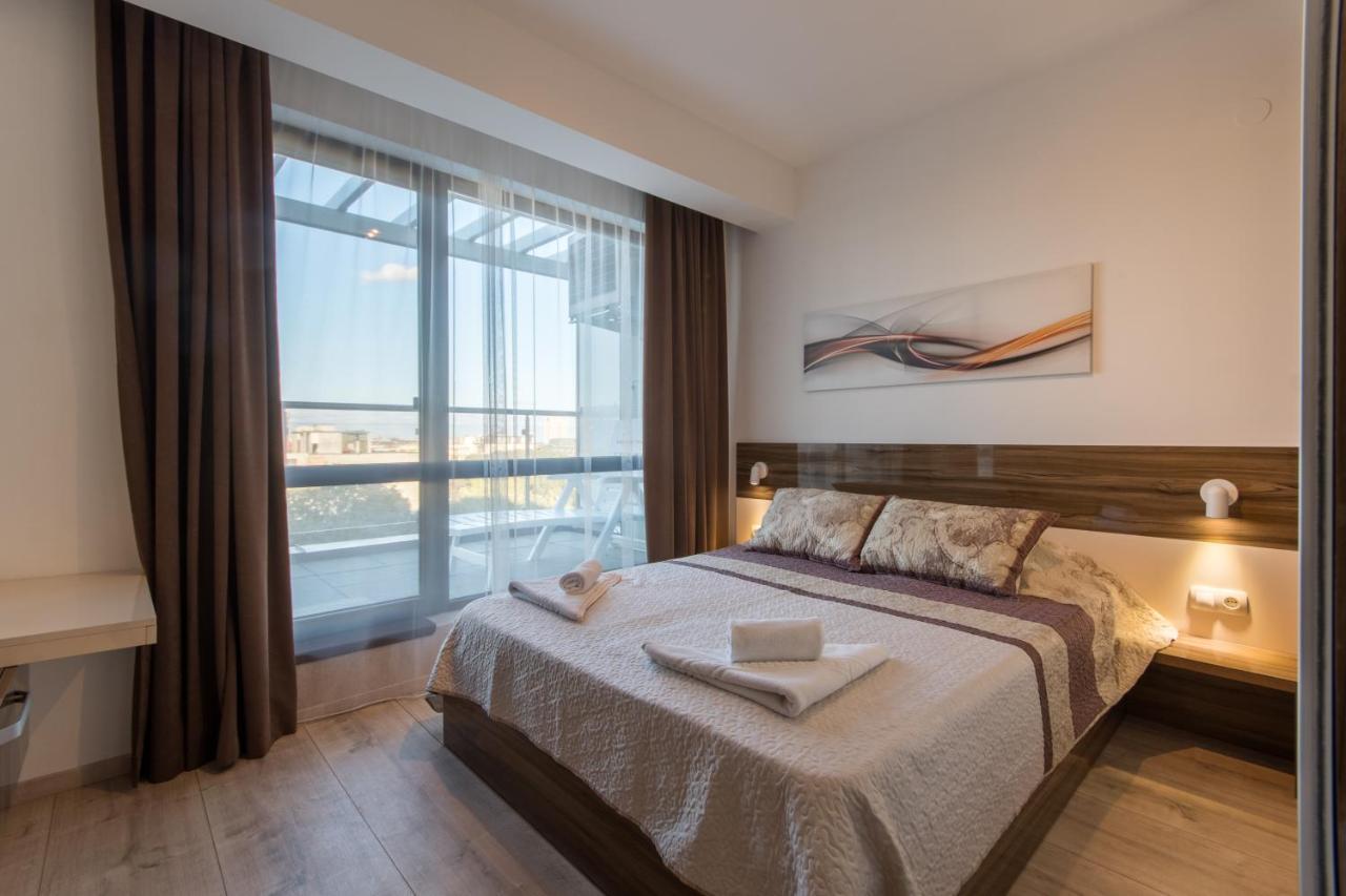 City Apartments Triumph Varna Exteriör bild