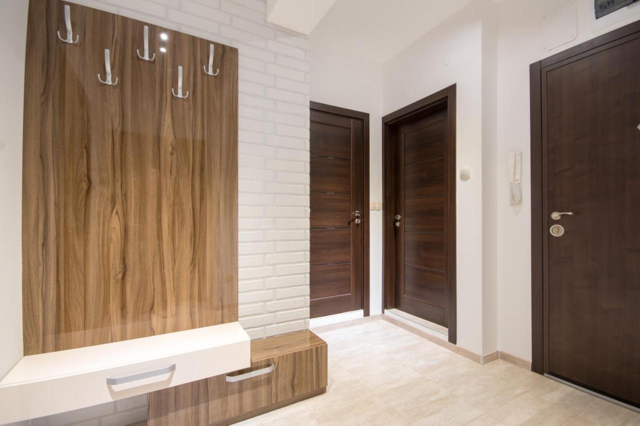 City Apartments Triumph Varna Exteriör bild